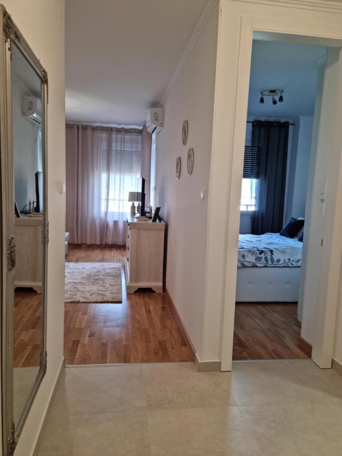 バニャ・ルカApartman Anamarijaアパートメント エクステリア 写真